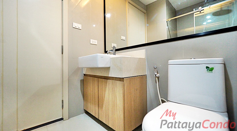 The Chezz Metro Life Condominium For Sale - CHEZZ01-11