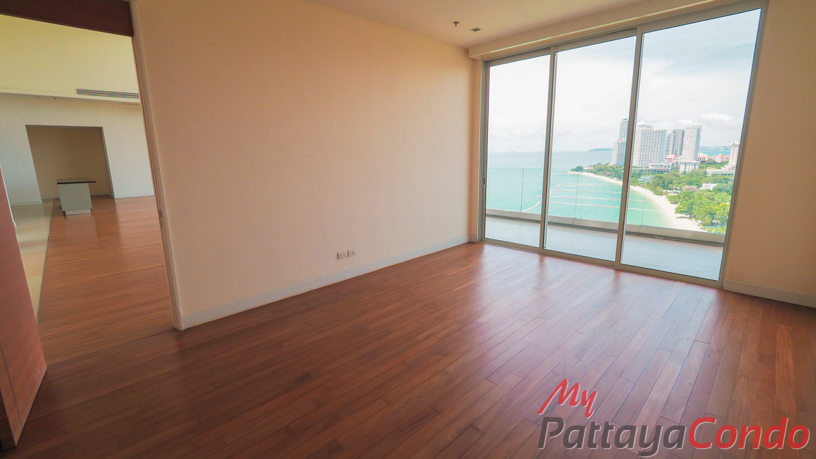 The Cove Pattaya Condo For Sale - COVE02