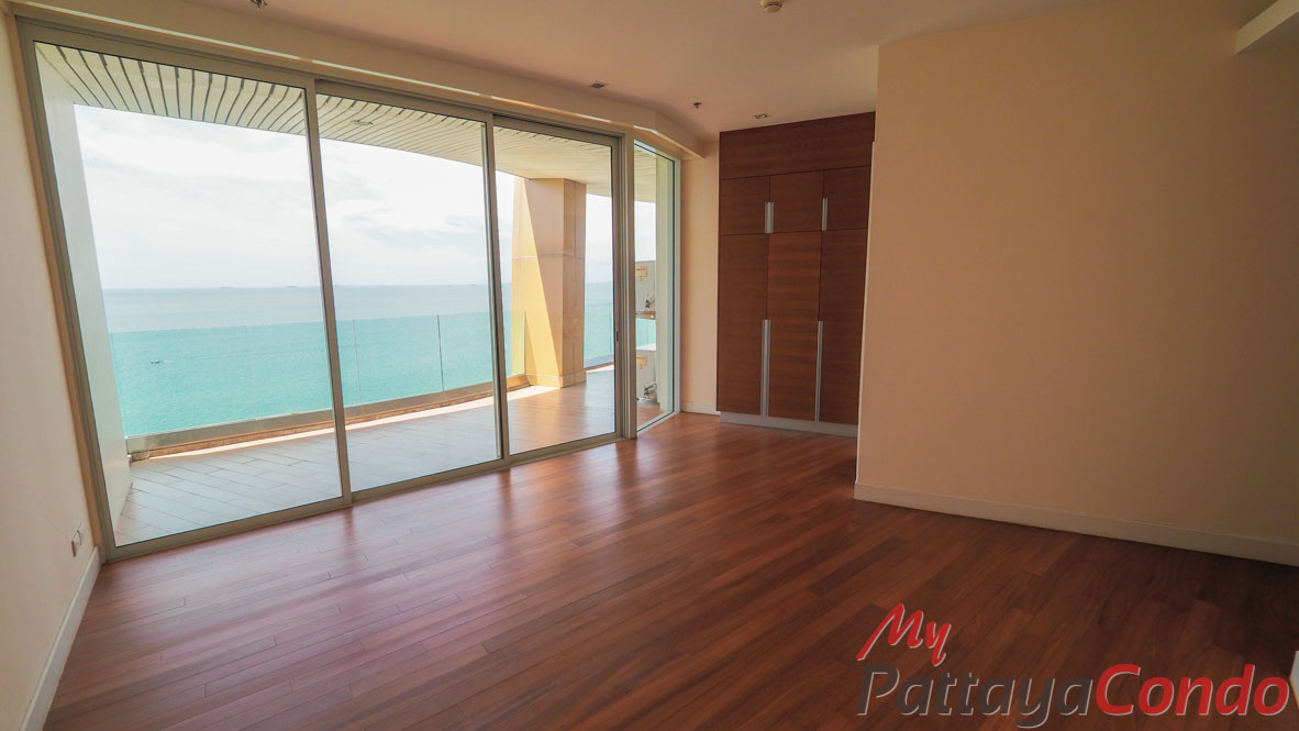 The Cove Pattaya Condo For Sale - COVE02