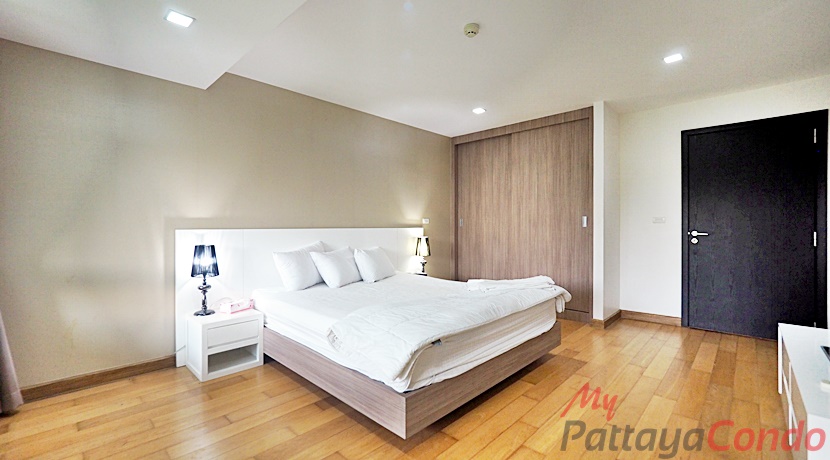 Elegance Cosy Beach Condo For Sale - ELEGA05