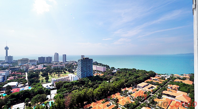 The Peak Towers Pattaya Condo For Sale - PEAKT49