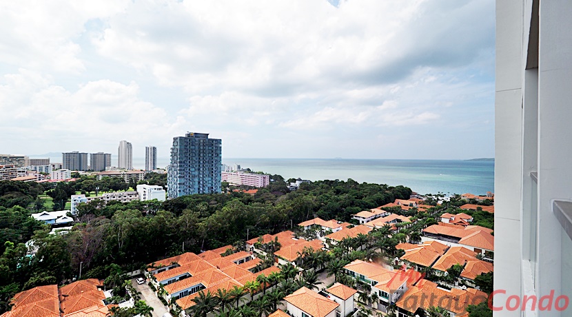 The Peak Towers Pattaya Condo For Sale - PEAKT43