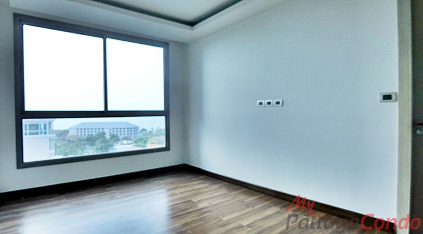 The Peak Towers Pattaya Condo For Sale - PEAKT53