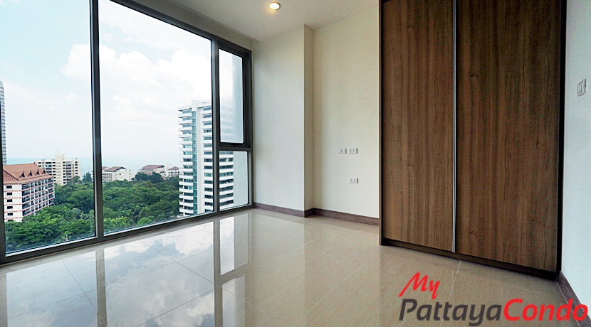 Riviera Wong Amat Condo For Sale - RW40
