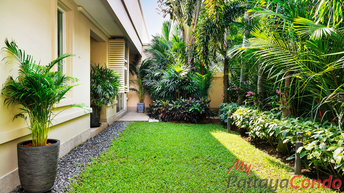 The Vineyard Phase 3 East Pattaya Pool Villa For Sale - HEVY303