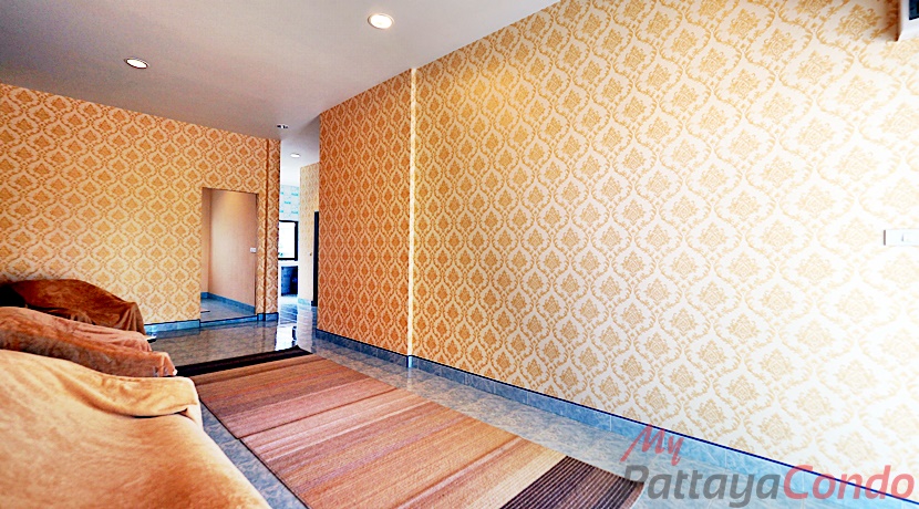 Private House Naklua Pattaya For Sale - HN0001