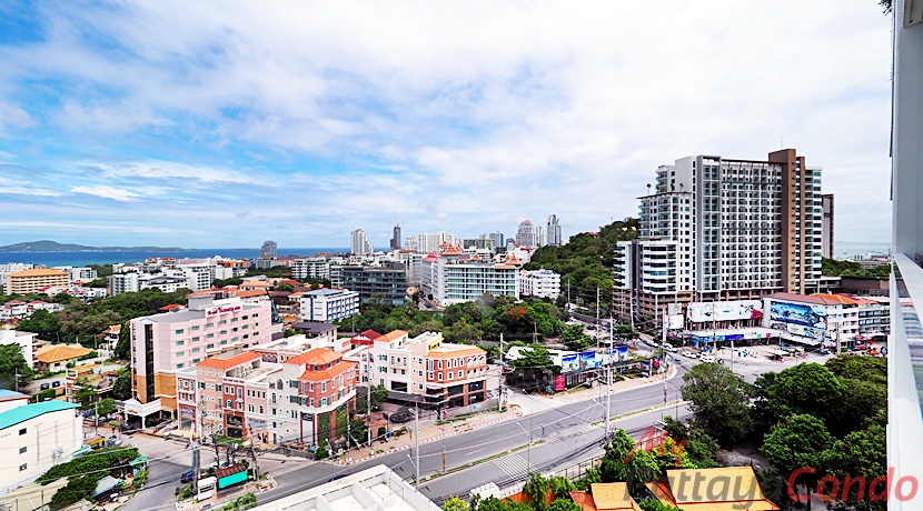 Treetops Pattaya Condo For Sale - TT19