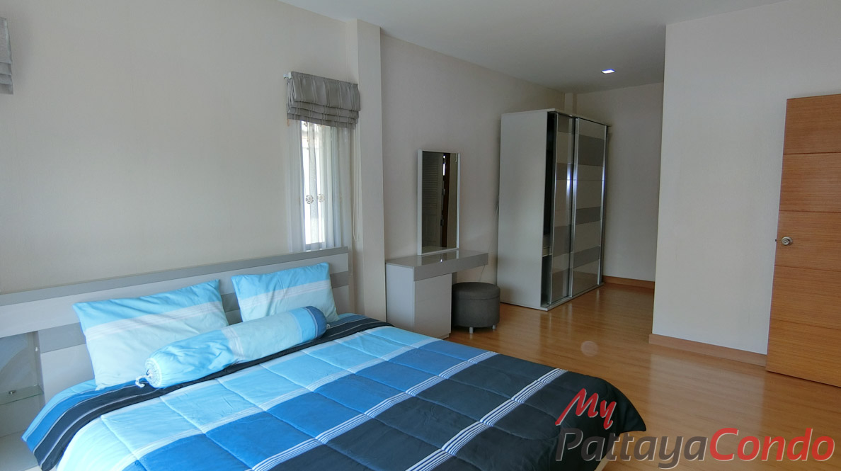 Uraiwan Park View East Pattaya House For Sale - HEURW01
