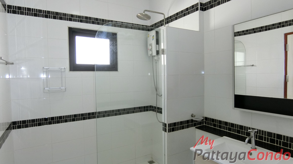 Uraiwan Park View East Pattaya House For Sale - HEURW01