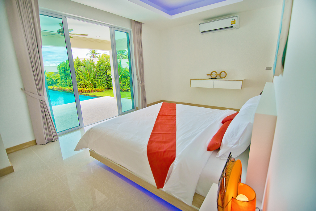 The Vineyard Phase 3 East Pattaya Pool Villa For Sale - HEVY302