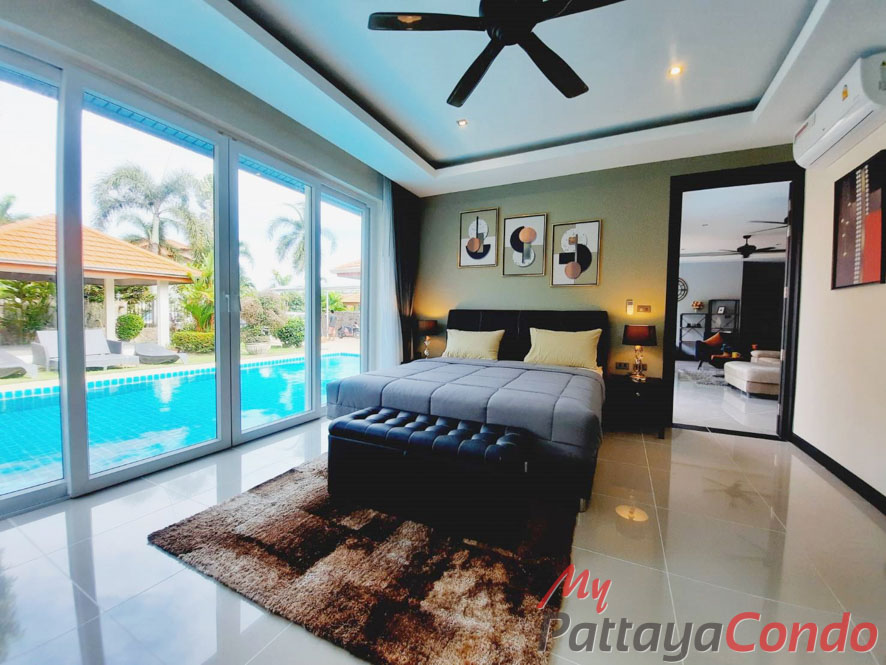 Whispering Palms Pattaya Pool Villas For Sale - HEWPR02