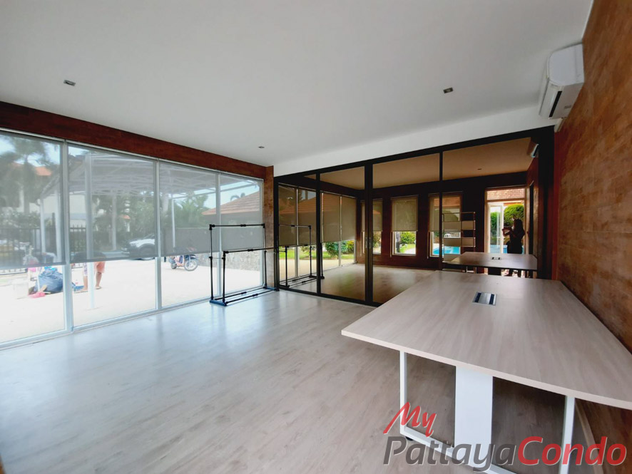 Whispering Palms Pattaya Pool Villas For Sale - HEWPR02-4