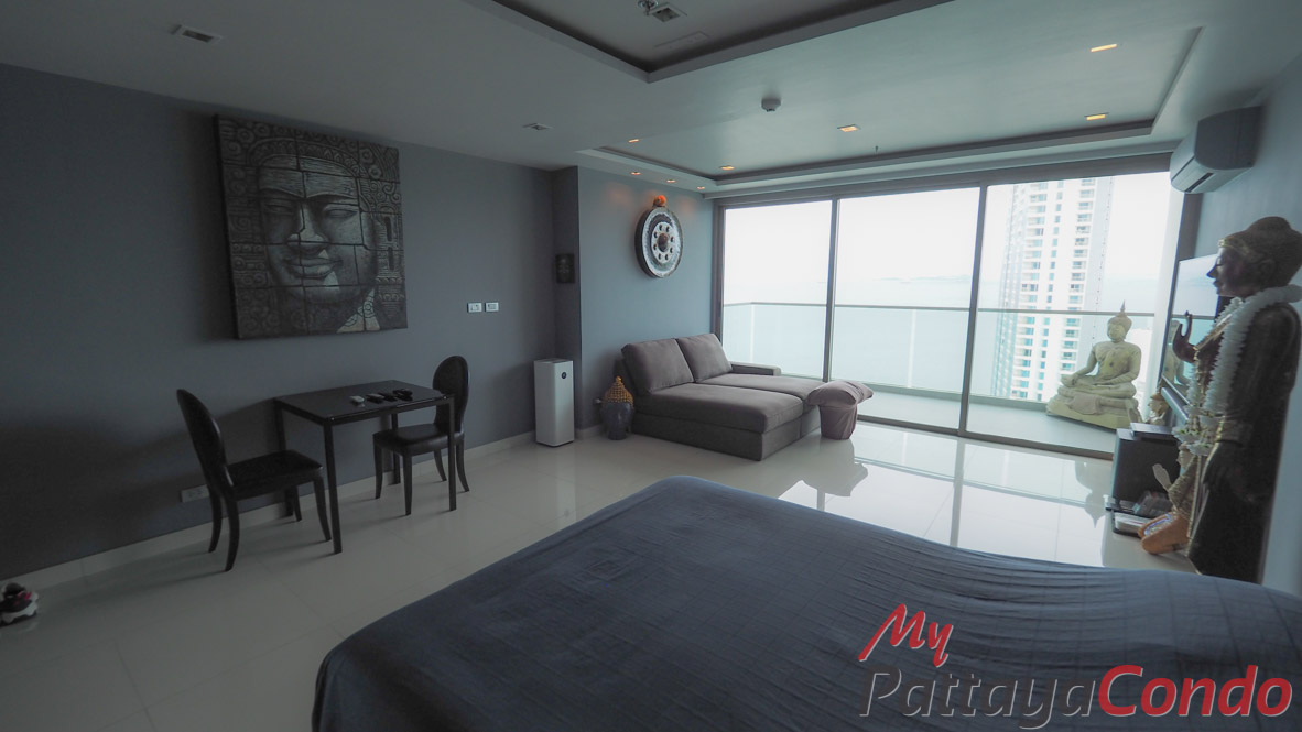 Wong Amat Tower Pattaya Condo For Sale - WT33