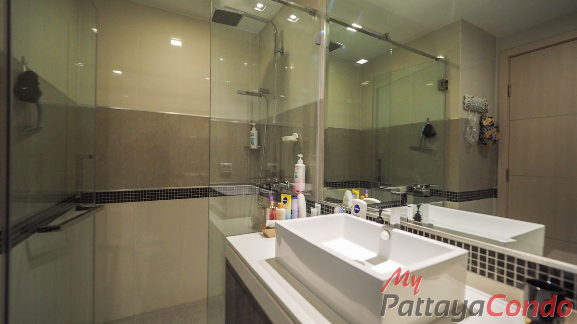Wong Amat Tower Pattaya Condo For Sale - WT35