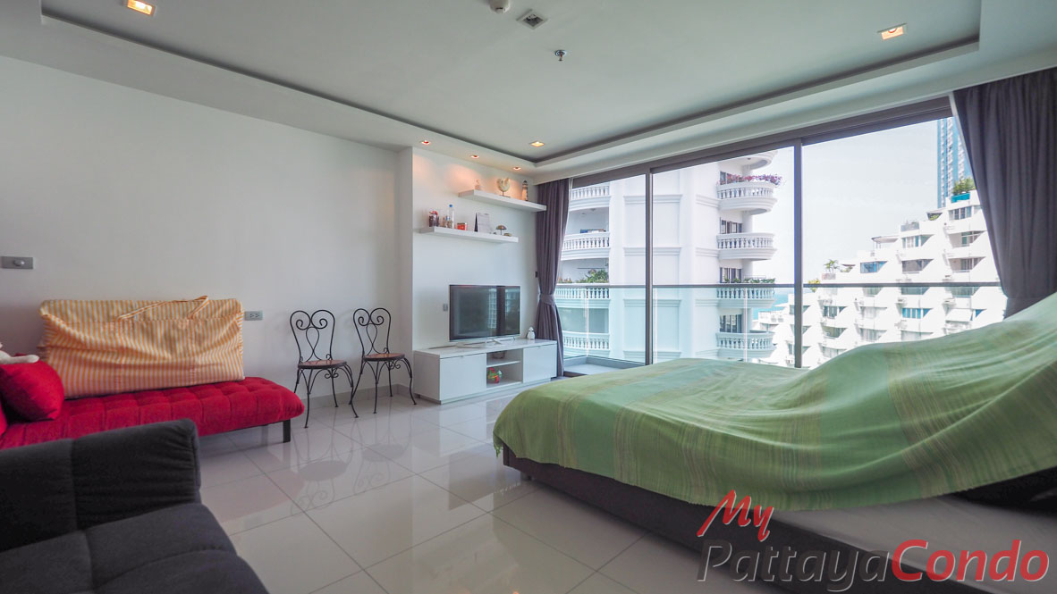 Wong Amat Tower Pattaya Condo For Sale - WT35