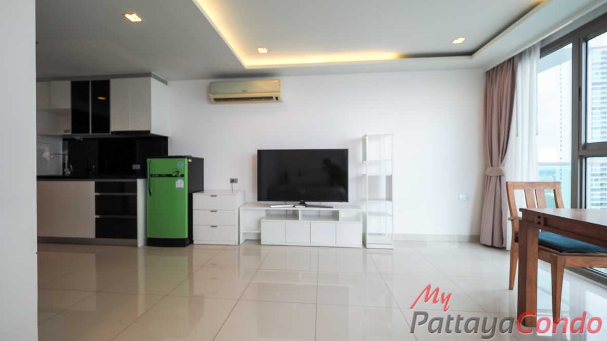 Wong Amat Tower Pattaya Condo For Sale - WT27