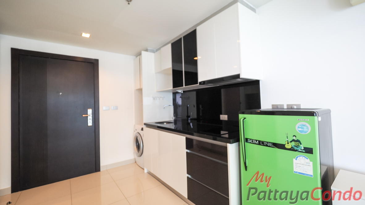 Wong Amat Tower Pattaya Condo For Sale - WT27
