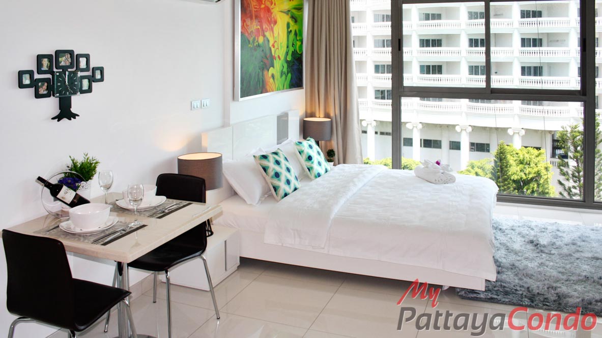 Wong Amat Tower Pattaya Condo For Sale - WT32