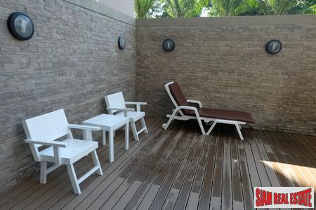 Chic Condo | Large Sea View Studio Condo for Sale in North Karon-10