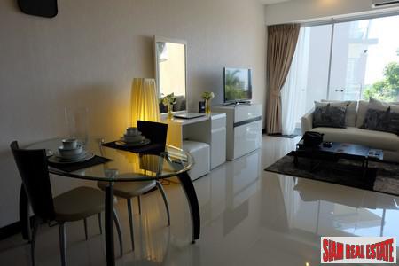 Chic Condo | Large Sea View Studio Condo for Sale in North Karon-7