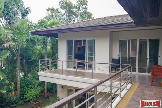 Luxurious Contemporary Pool Villa Estate for Sale near Loch Palm-12