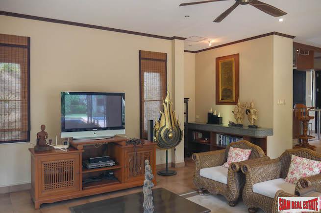 Luxurious Contemporary Pool Villa Estate for Sale near Loch Palm-22