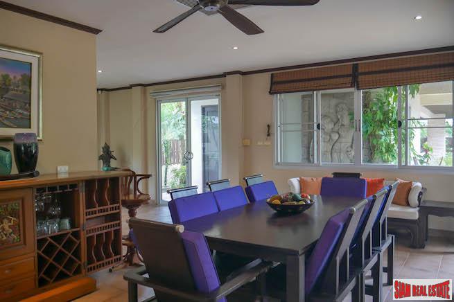 Luxurious Contemporary Pool Villa Estate for Sale near Loch Palm-23