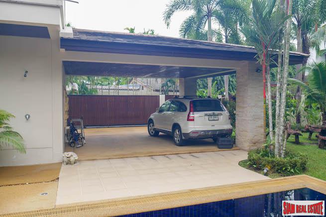 Luxurious Contemporary Pool Villa Estate for Sale near Loch Palm-4