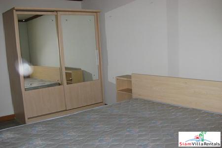 Witthayu Complex | Great Price Large Two Bedroom Condo near Chitlom-3