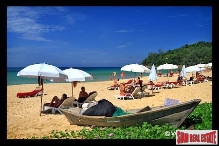 Naithon Condominium | One bedroom Condominium Steps from Beautiful Naithon Beach