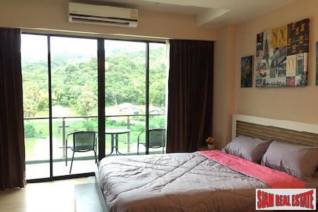 Naithon Condominium | One bedroom Condominium Steps from Beautiful Naithon Beach