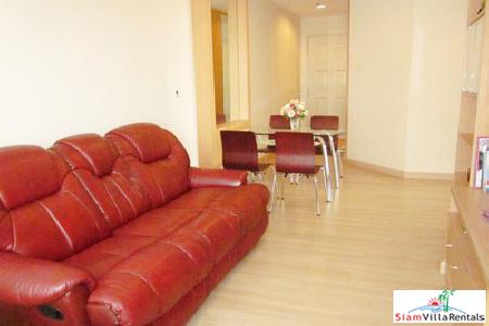 Excellent location 1 bed plus 1 working room in Sathorn. Life at Sathorn 10.-1