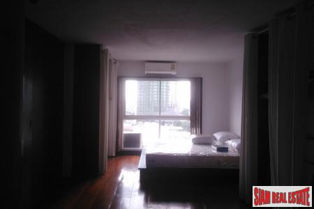 38 Mansion | Fully Renovated large 2 bed near Thonglor BTS.-5