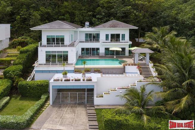 Botan Village | Large Modern 4 bedroom House with Views over Loch Palm Golf Course