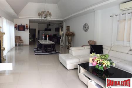 Three Bedroom Pool Villa Located in a Private Estate in Rawai