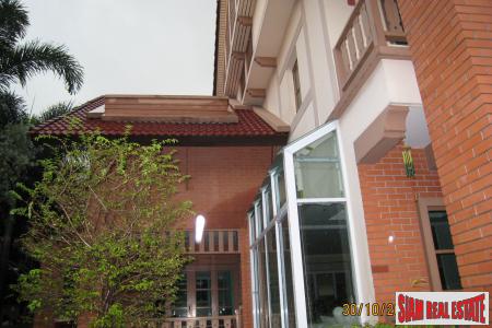 Tudor-style Two Storey House on a 121 sqw Plot in Kaset-Navamin, Bangkok-3