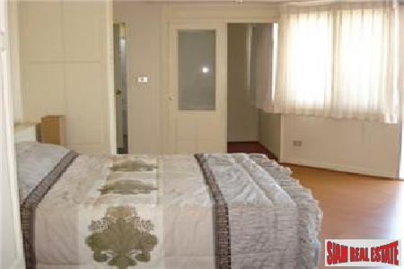 Witthayu Complex | Large Two Bedroom Condo near BTS Phloen Chit-1