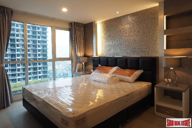 Rhythm Narathiwas | Two Bedroom Corner Unit with City Views for Rent in Sathorn-9