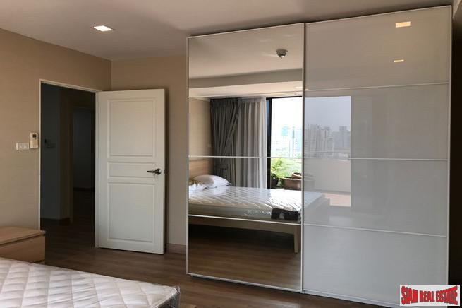 Supalai Place | Large Newly Renovated 2 Bed Condo with Balcony at Sukhumvit 39, Phrom Phong-12
