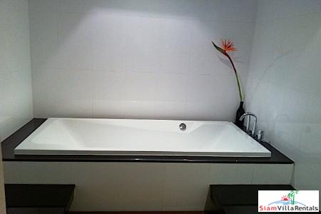 The Lakes | Huge Two Bedroom Pet Friendly Condo with Views and Extras Asok