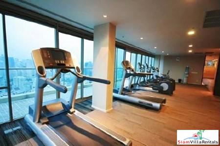 The Lakes | Huge Two Bedroom Pet Friendly Condo with Views and Extras Asok-1