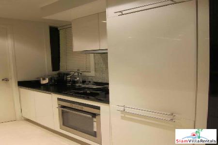Manhattan Chit Lom | Spacious Living & City Views from this Two Bedroom Condo for Rent in Ratchathewii-9