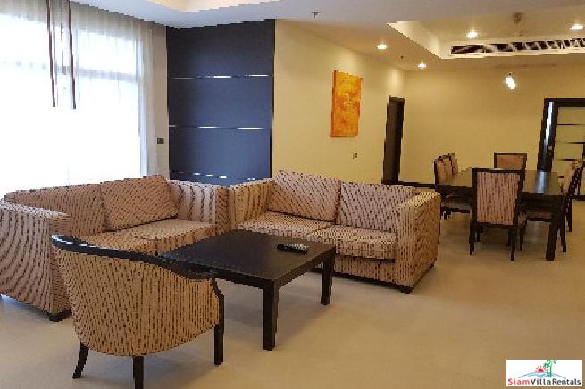 Grand Mercure Bangkok Asoke Residence | Convenient and Extra Large Three Bedroom Condo for Rent-12