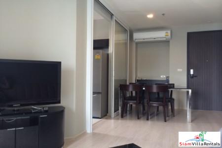 Rhythm 44/1 | North, East and South River Views from this Two Bedroom Condo in Phra Khanong-6