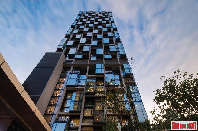 Newly Completed Ultra Luxury High-Rise Condo at Chidlom in the Pathumwan Area -Discount and Rental Guarantee 5% for 2 Years! 2 Bed Units-12
