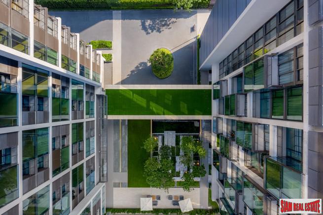 Newly Completed Ultra Luxury High-Rise Condo at Chidlom in the Pathumwan Area -Discount and Rental Guarantee 5% for 2 Years! 2 Bed Units-14