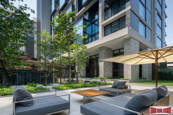 Newly Completed Ultra Luxury High-Rise Condo at Chidlom in the Pathumwan Area -Discount and Rental Guarantee 5% for 2 Years! 2 Bed Units-26