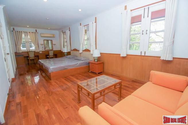 Lakeside Villa 1 | Modern Three Bedroom Home Surrounding in a Park-Like Setting, Bang Na, Bangkok