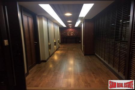 The Lanai Condo | Elegant Three Bedroom on Garden Floor in Chong Nonsi-15