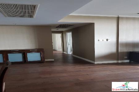 All Seasons Mansion | Spacious and Convenient Two Bedroom Condo for Rent in Lumphini-12